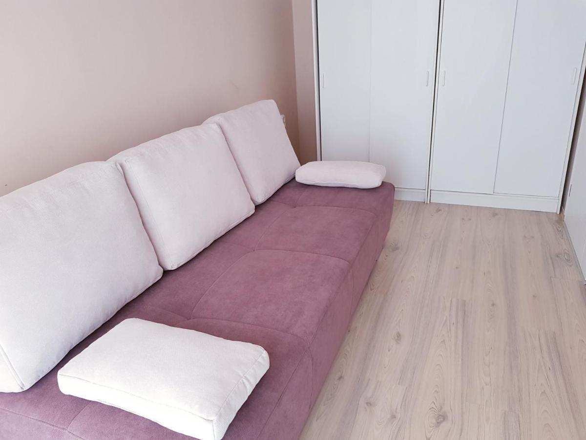 Crystal Es Susanne Panzio Bed & Breakfast Siofok Bagian luar foto